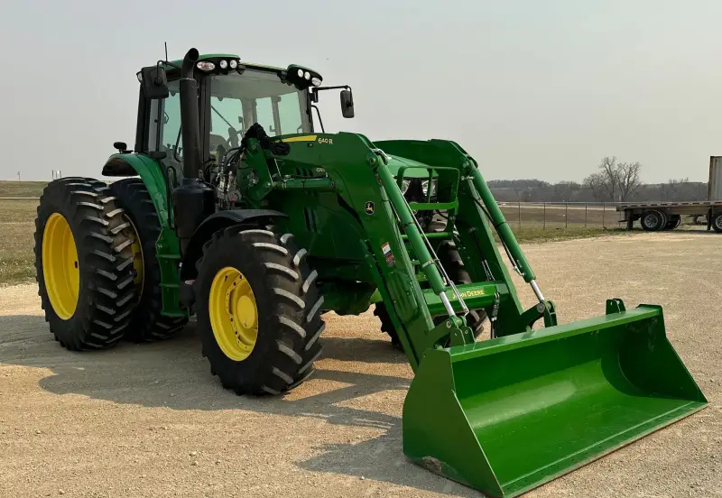 2020 John Deere 6155M photo 4