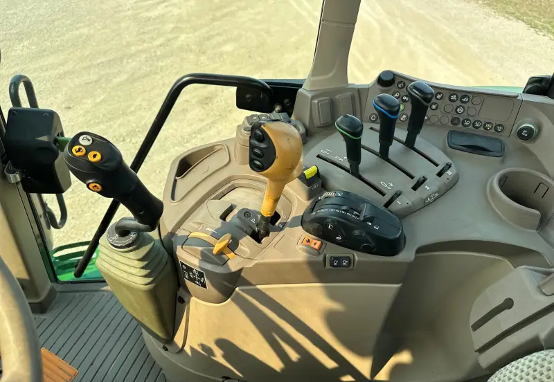 2020 John Deere 6155M photo 47