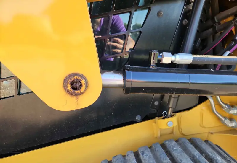 2019 Caterpillar 239D photo 10