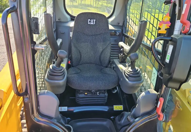 2019 Caterpillar 239D photo 25