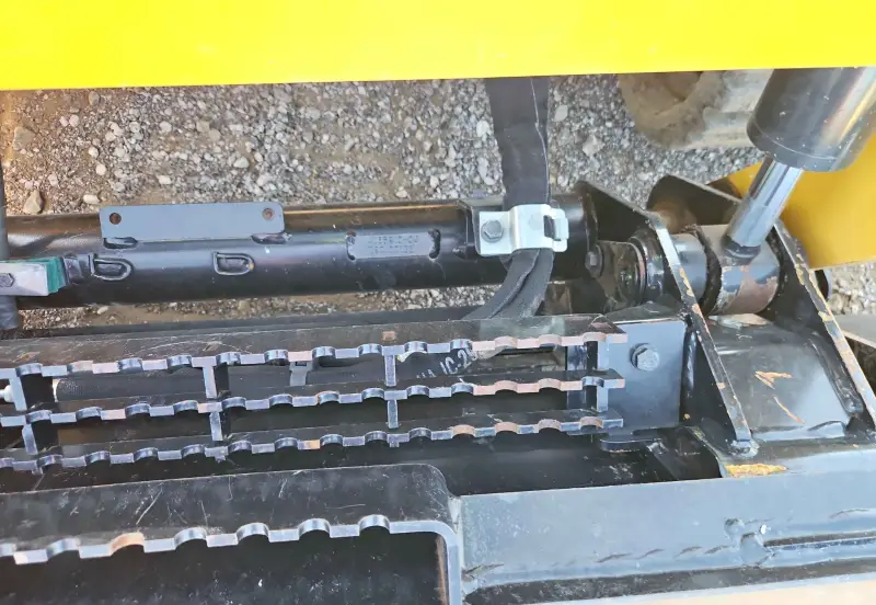 2019 Caterpillar 239D photo 18