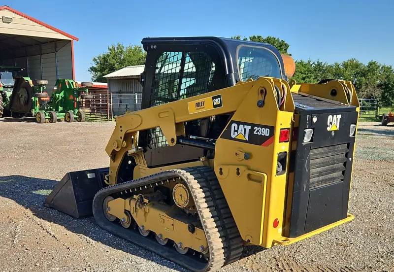 2019 Caterpillar 239D photo 9