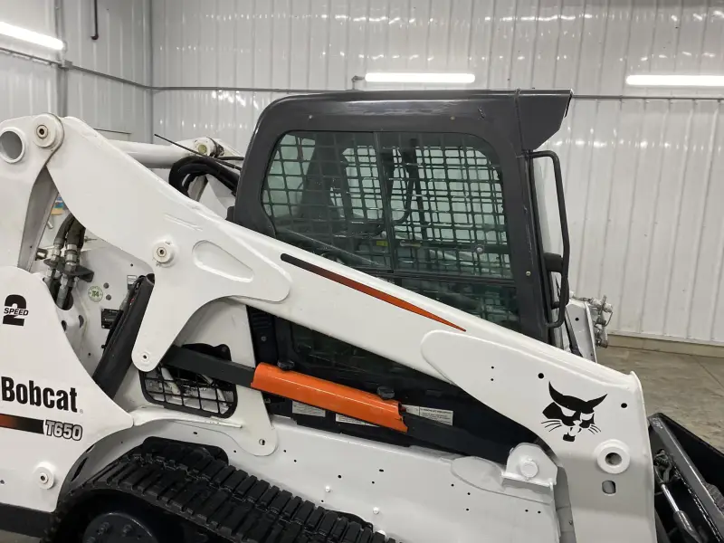 2014 Bobcat T650 photo 6