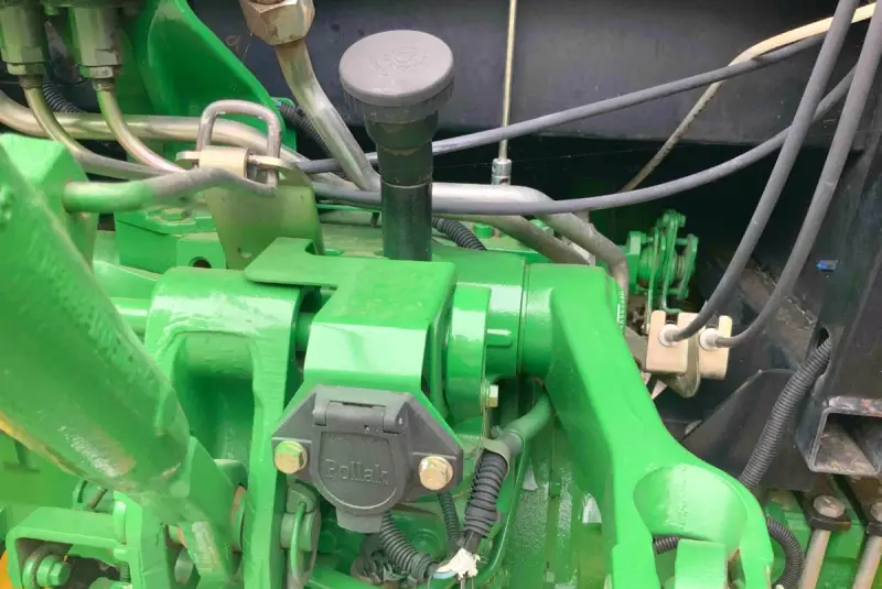 2013 John Deere 5100E MFWD Tractor photo 15
