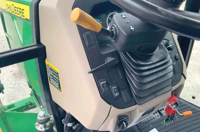 2013 John Deere 5100E MFWD Tractor photo 57