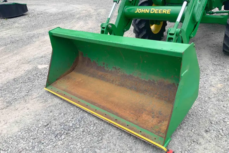 2013 John Deere 5100E MFWD Tractor photo 27