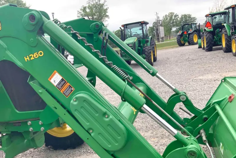 2013 John Deere 5100E MFWD Tractor photo 19