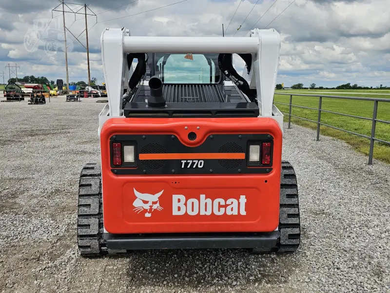 2020 Bobcat T770 photo 9