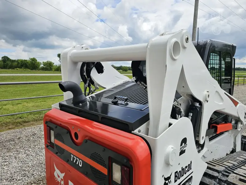 2020 Bobcat T770 photo 16