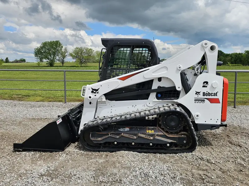 2020 Bobcat T770 photo 3