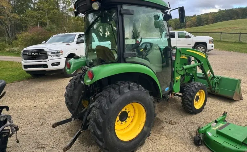 2010 JOHN DEERE 3720 + Attachments photo 21
