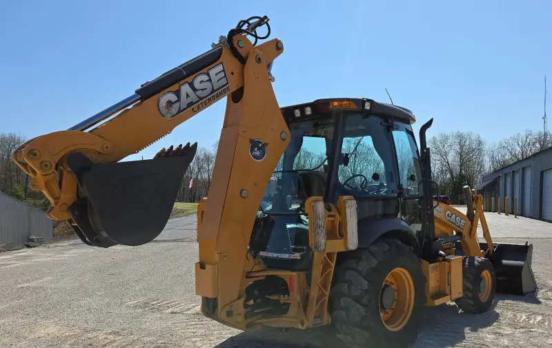 2016 Case 580 Super N photo 5