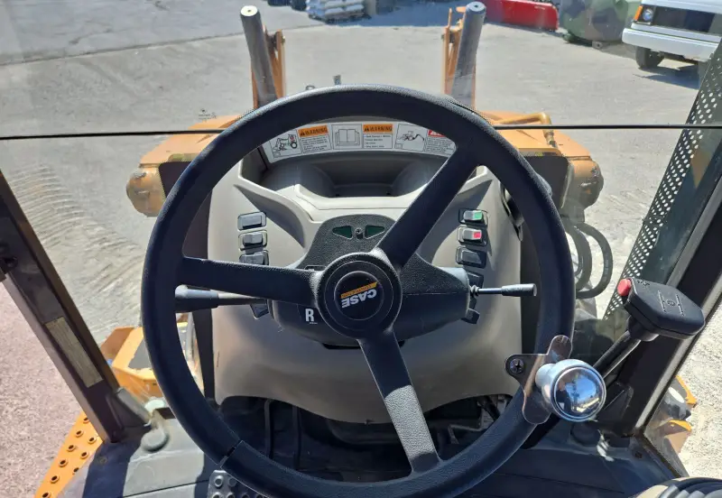 2016 Case 580 Super N photo 115