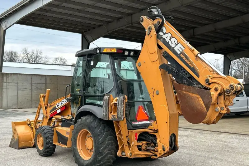 2010 Case 580 Super N photo 7