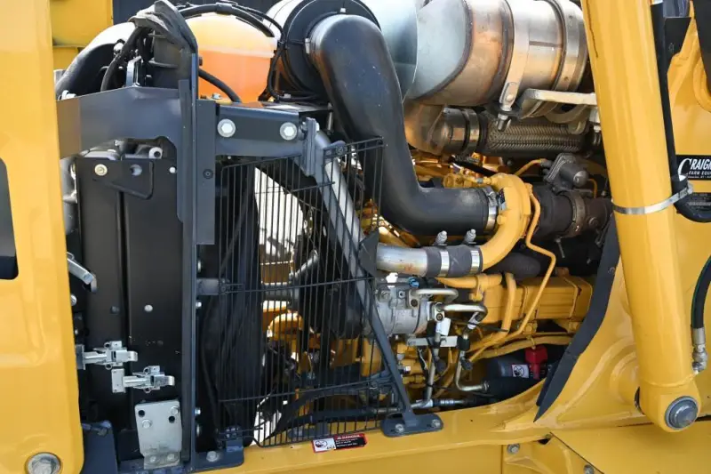 2016 John Deere 310L photo 17