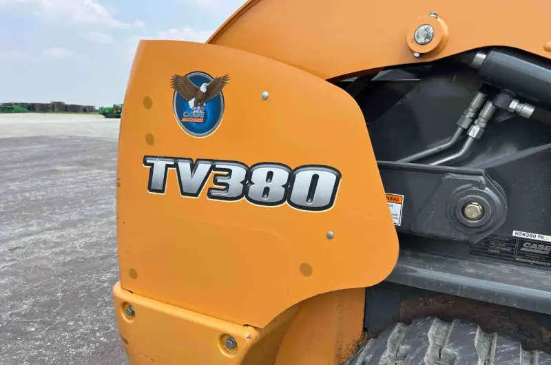2013 Case TV380 photo 10