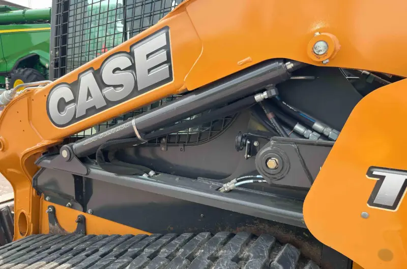 2013 Case TV380 photo 19