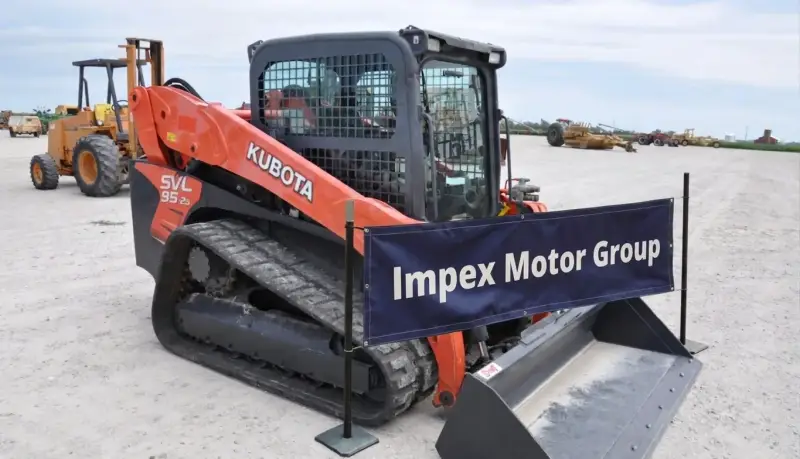 2017 Kubota SVL95-2S photo 2