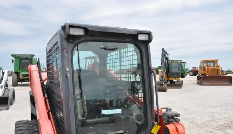 2017 Kubota SVL95-2S photo 23