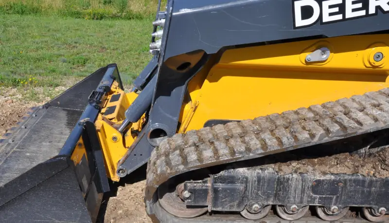 2018 John Deere 333G photo 16