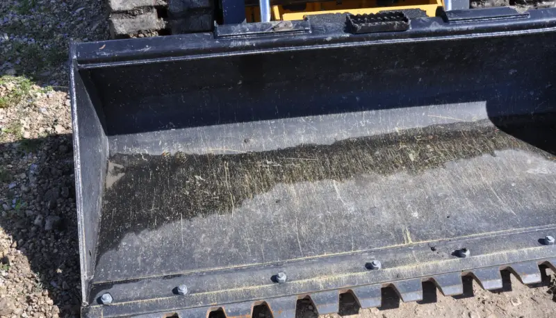 2018 John Deere 333G photo 9