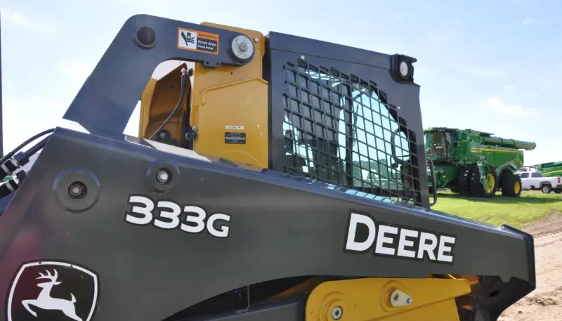 2018 John Deere 333G photo 31