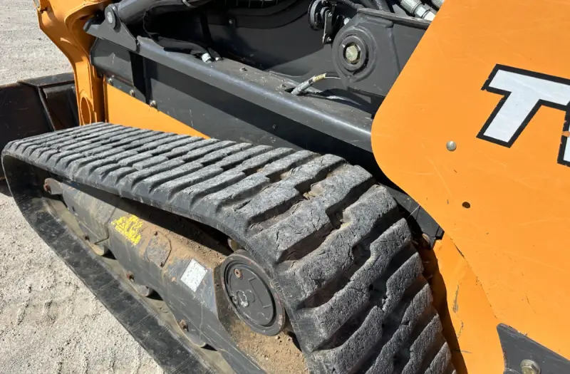 2019 Case TV370 photo 32