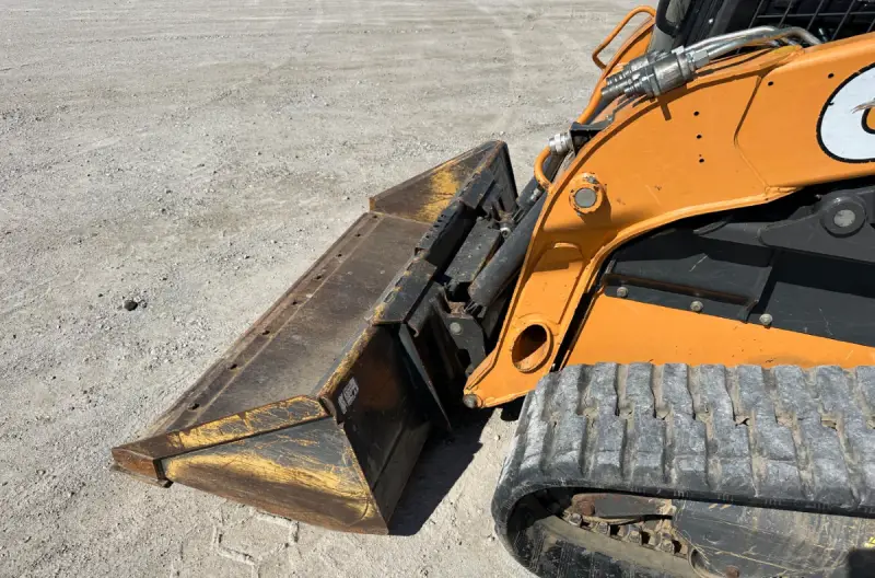 2019 Case TV370 photo 11