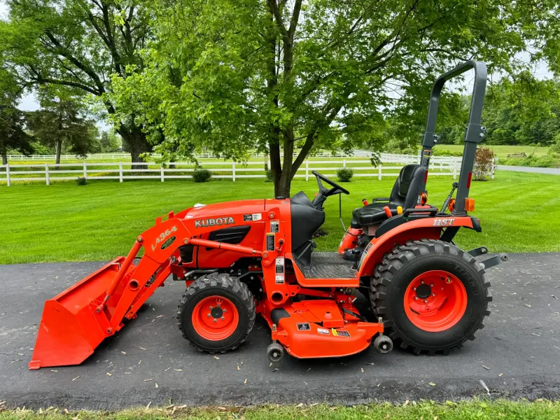 2014 Kubota B2920 Tractor Loader Snowblower photo 28