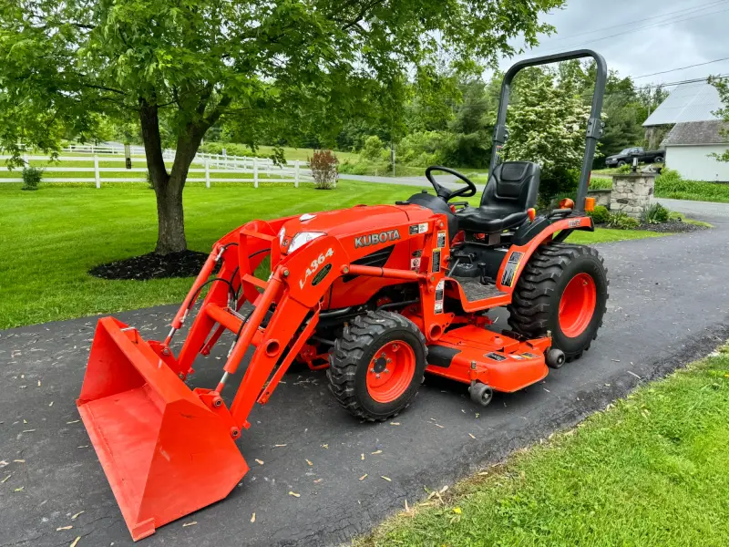 2014 Kubota B2920 Tractor Loader Snowblower photo 29