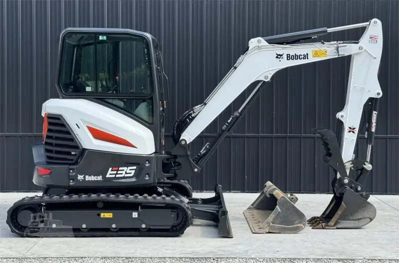 2019 BOBCAT E35I photo 25