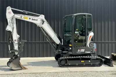 2019 BOBCAT E35I