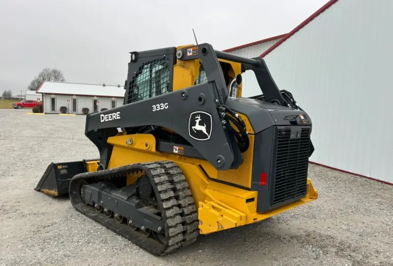 2016 John Deere 333G photo 7