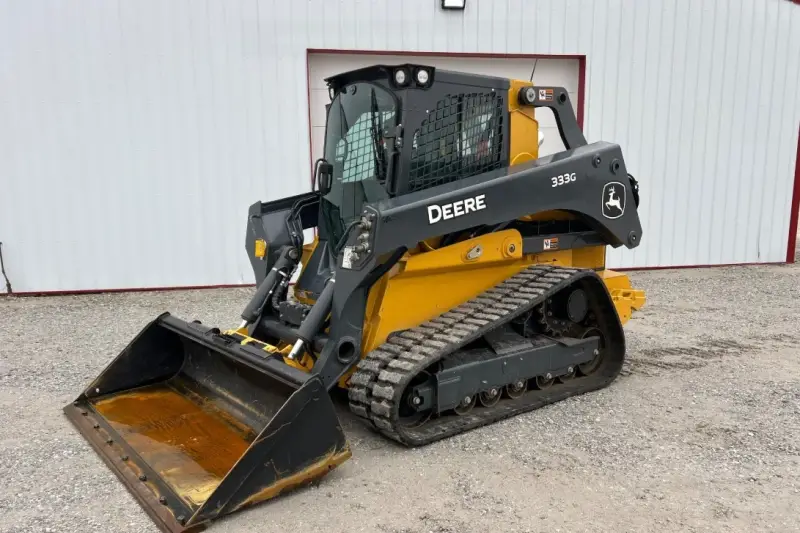 2016 John Deere 333G photo 1
