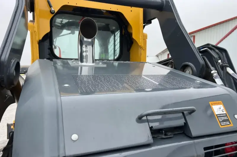 2016 John Deere 333G photo 19