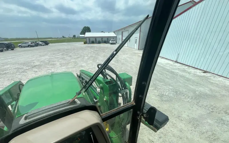 2011 John Deere 5093E MFWD photo 2
