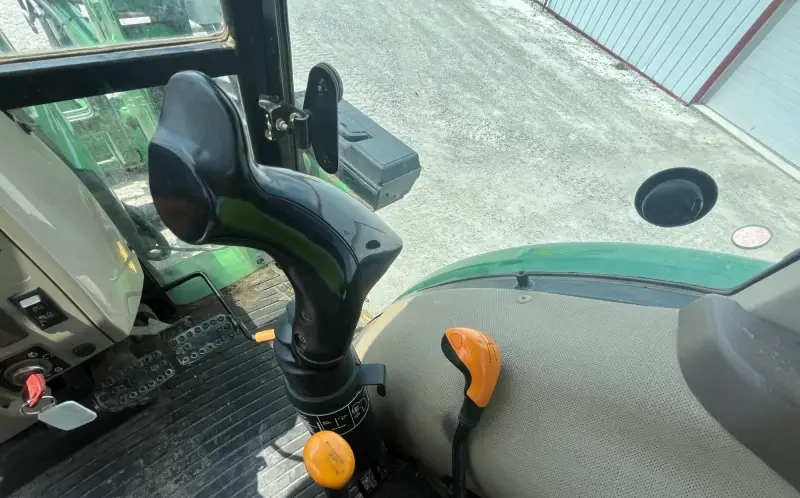 2011 John Deere 5093E MFWD photo 29