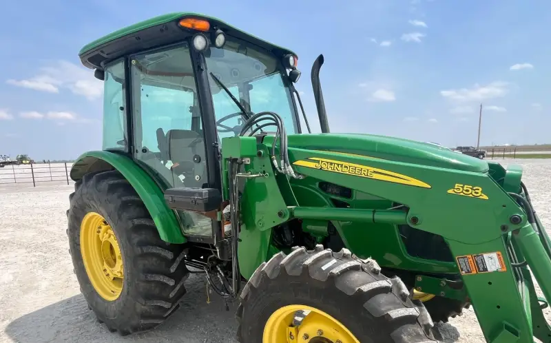 2011 John Deere 5093E MFWD photo 49