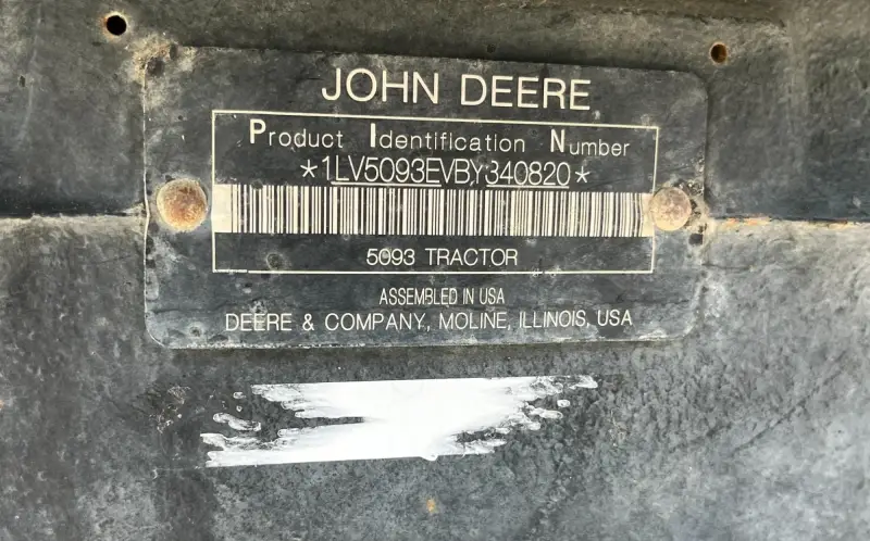 2011 John Deere 5093E MFWD photo 40