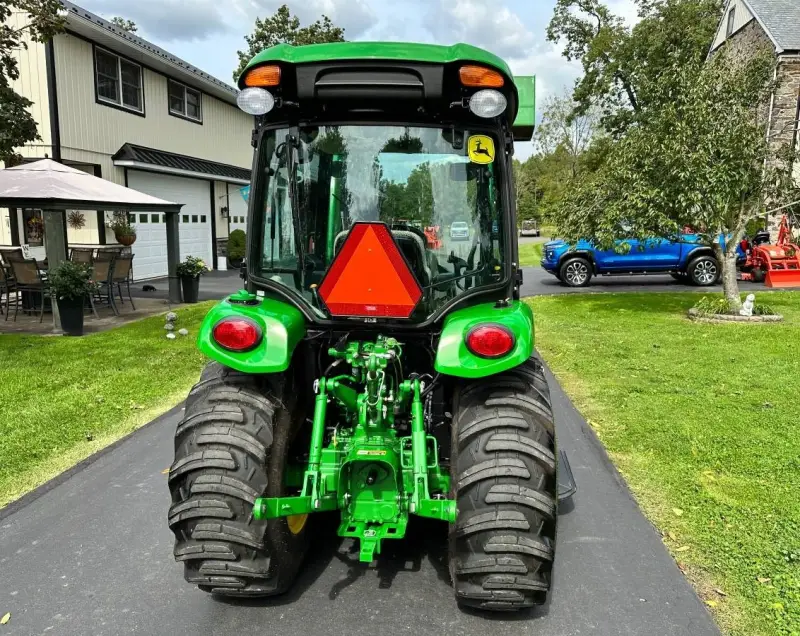 2020 John Deere 3039R photo 23