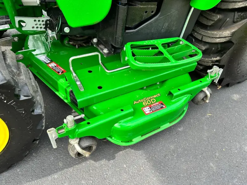2020 John Deere 3039R photo 20