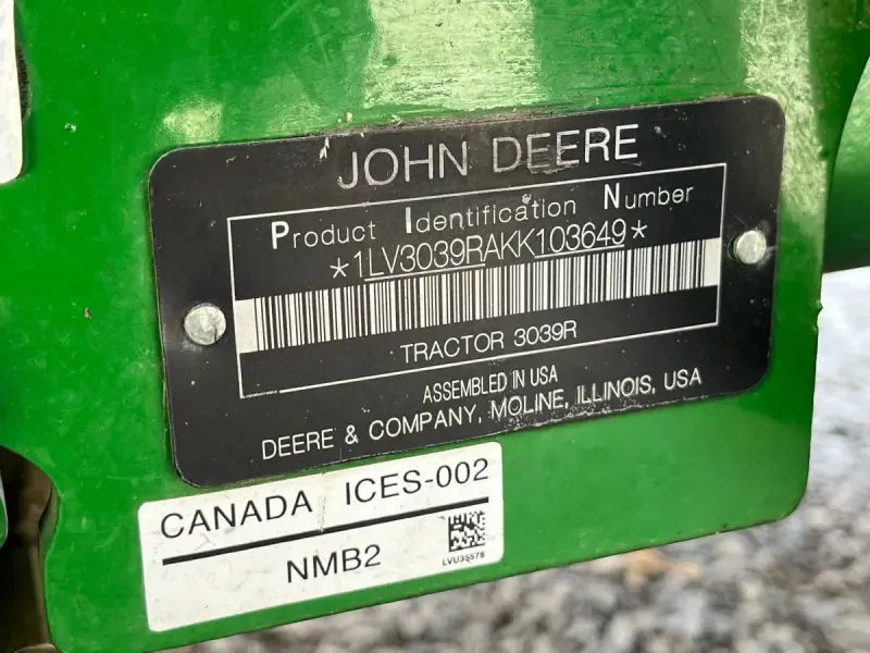 2020 John Deere 3039R photo 15
