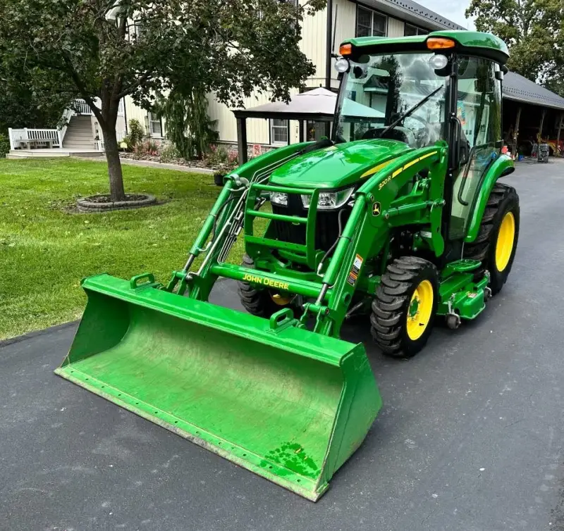 2020 John Deere 3039R photo 17
