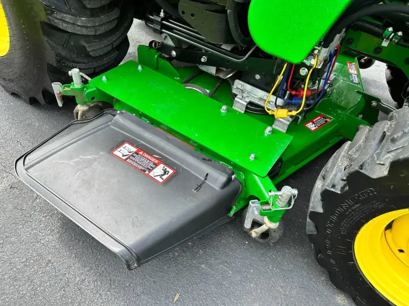 2020 John Deere 3039R photo 26