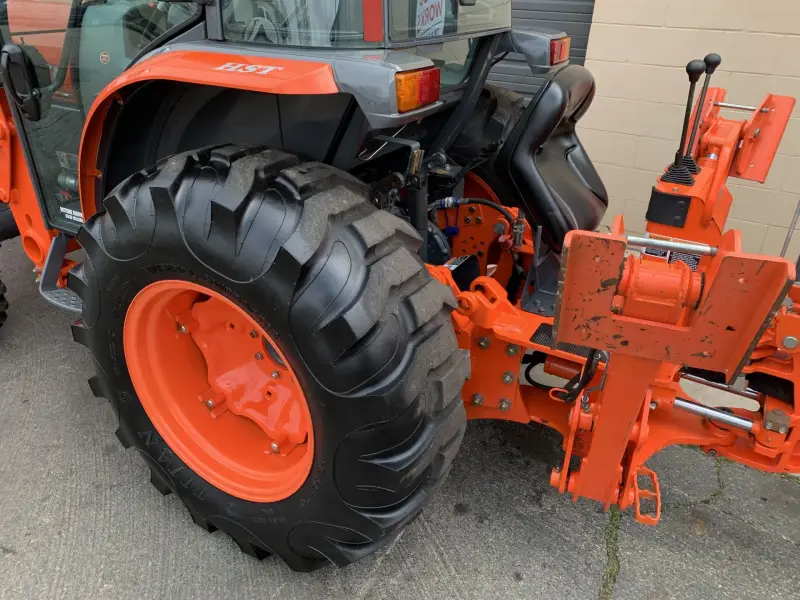 2010 Kubota Grand L Series L5240HSTC photo 9
