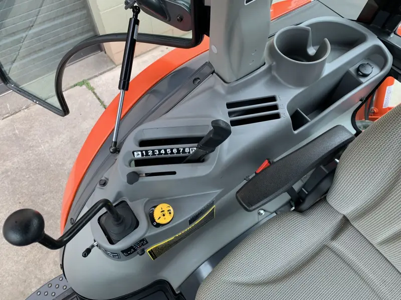 2010 Kubota Grand L Series L5240HSTC photo 27