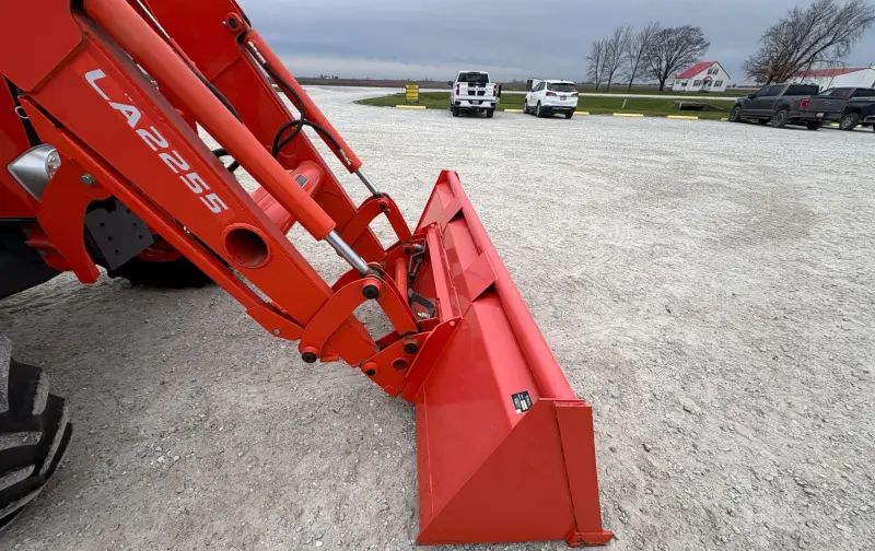 2019 Kubota M6-141 MFWD Tractor W/Loader | Agriculture photo 53