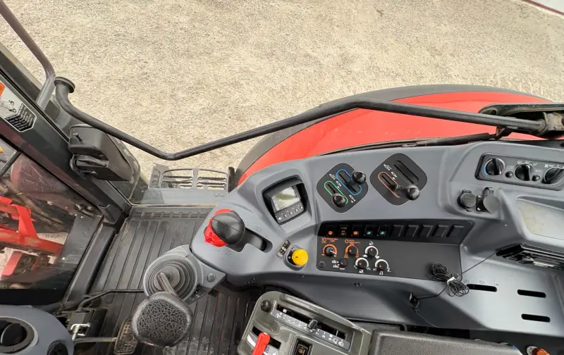 2019 Kubota M6-141 MFWD Tractor W/Loader | Agriculture photo 100