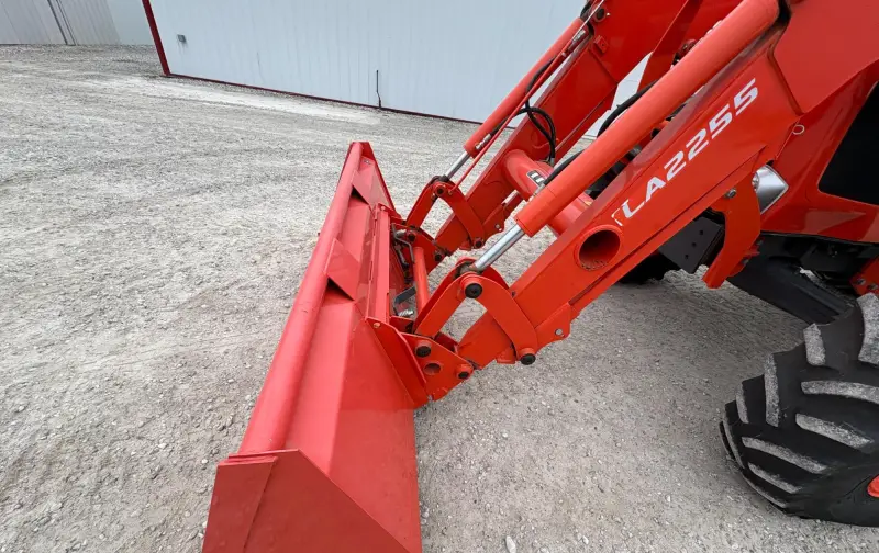 2019 Kubota M6-141 MFWD Tractor W/Loader | Agriculture photo 60