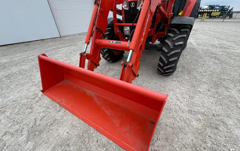 2019 Kubota M6-141 MFWD Tractor W/Loader | Agriculture photo 59